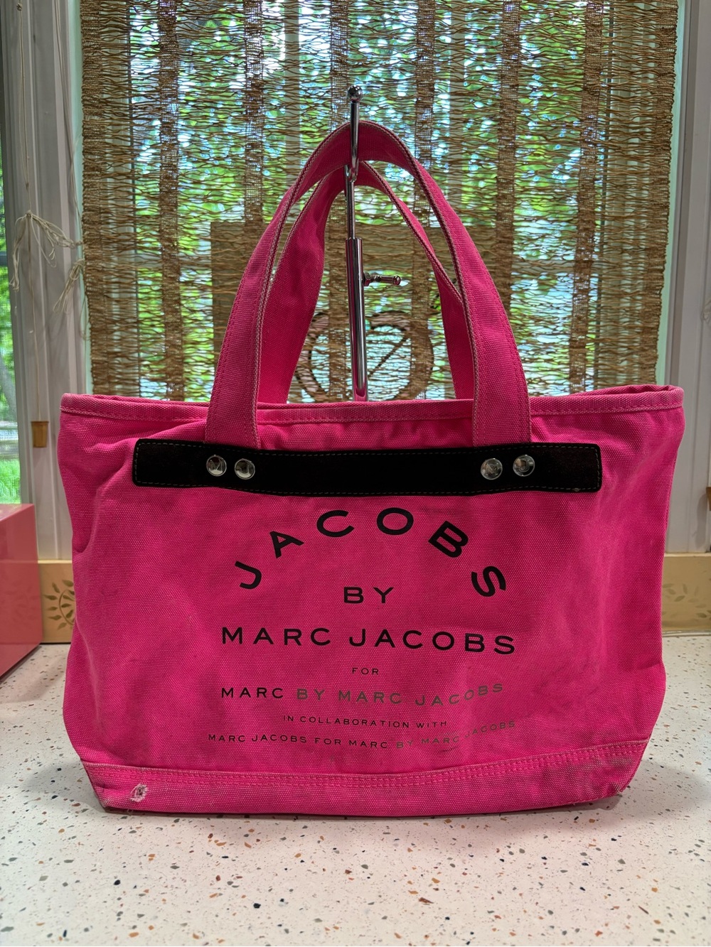 Marc Jacobs Hot‎ Pink Canvas Logo Tote - Picture 2 of 14
